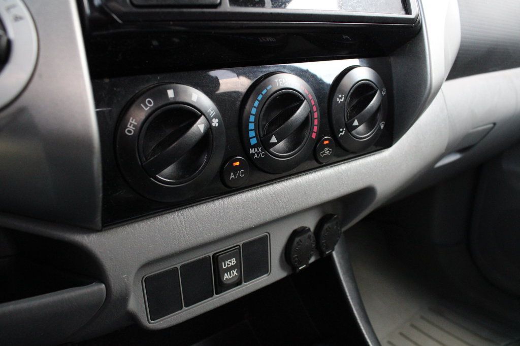 Used 2015 Toyota Tacoma 4x4 Double Cab w/ SR5 Package image 15