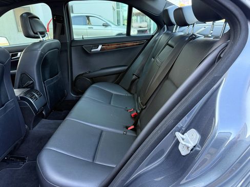 Used 2014 Mercedes-Benz C 250 Sedan image 19
