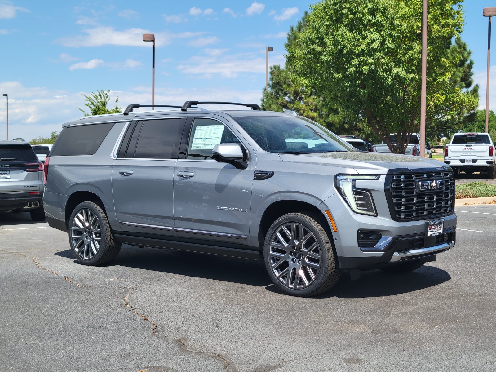 New 2026 GMC Yukon XL Denali Ultimate AWD/4WD image 1