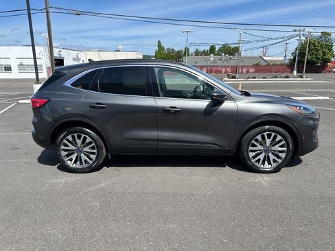 Used 2020 Ford Escape Titanium w/ Titanium Premium Package 2.0 AWD/4WD image 7