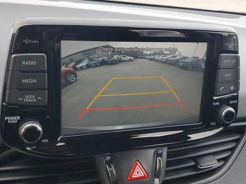 Used 2018 Hyundai Elantra GT FWD image 22