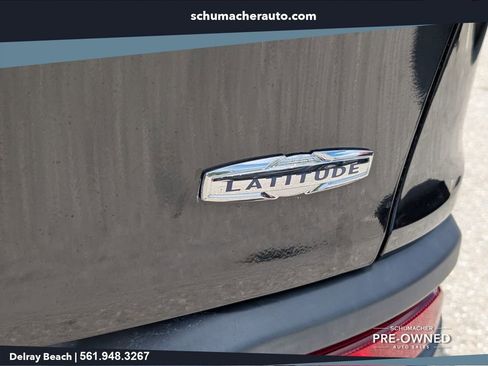 Used 2015 Jeep Cherokee Latitude FWD image 15