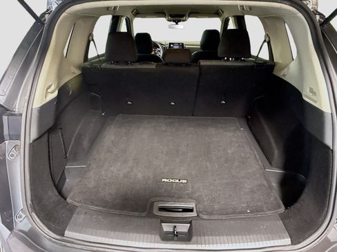 Used 2022 Nissan Rogue SV FWD image 35