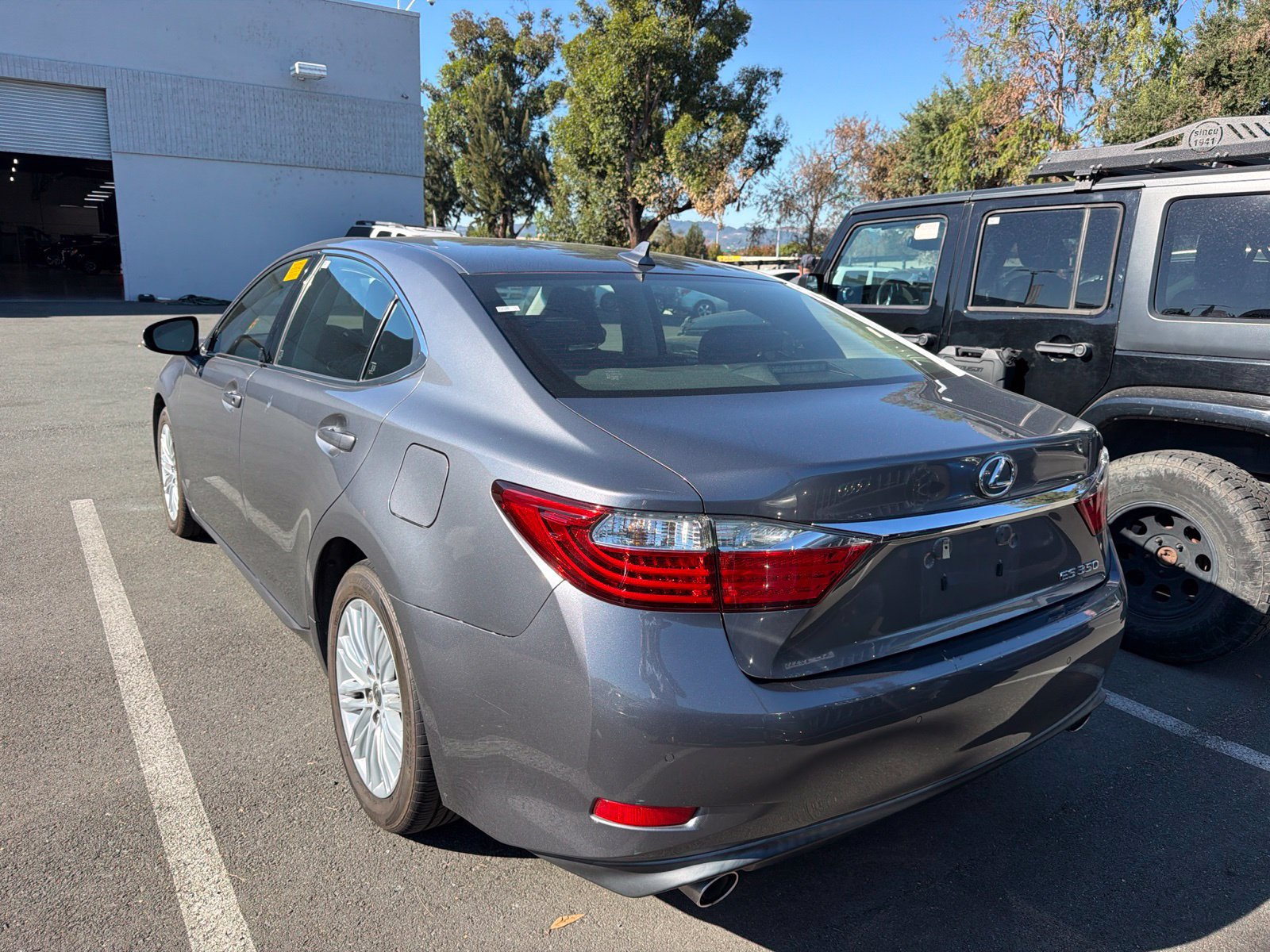 Used 2014 Lexus ES 350 w/ Premium Package FWD image 5