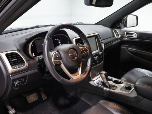Certified 2017 Jeep Grand Cherokee Limited AWD/4WD image 15