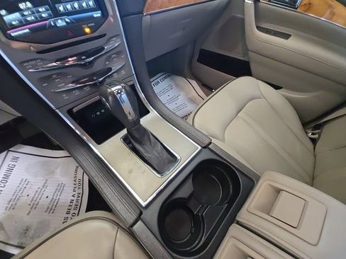 Used 2012 Lincoln MKX AWD image 18