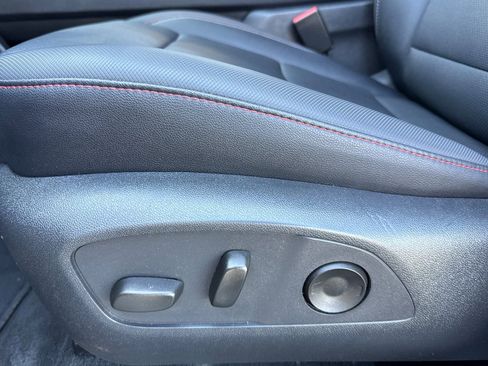 Used 2025 Chevrolet Traverse Z71 image 14