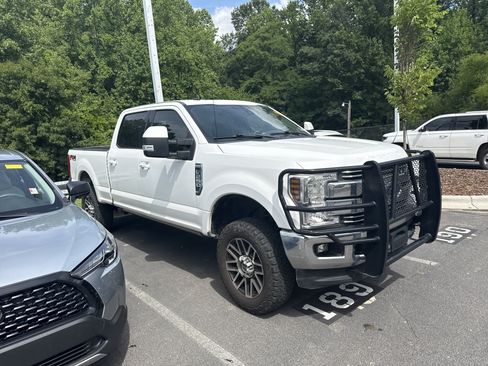Used 2019 Ford F250 Lariat w/ Lariat Ultimate Package AWD/4WD image 39