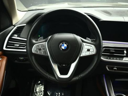 Used 2022 BMW X7 xDrive40i w/ Executive Package AWD/4WD image 34