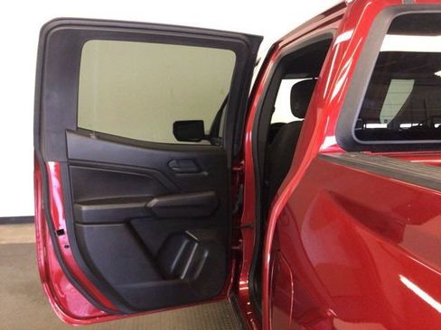 Used 2026 Chevrolet Colorado W/T w/ WT Custom Package RWD image 11
