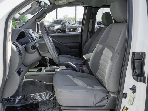 Used 2016 Nissan Frontier S image 16