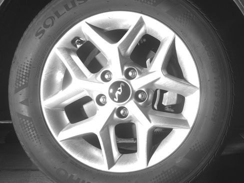 Used 2025 Kia Soul LX w/ LX Technology Package FWD image 20