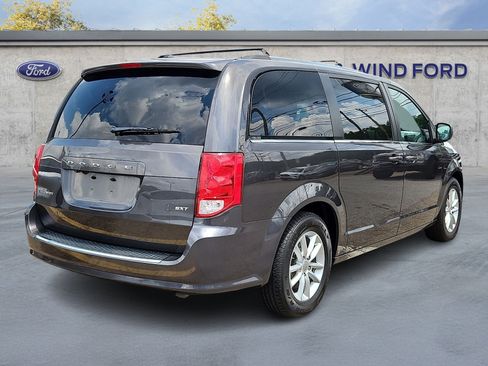 Used 2020 Dodge Grand Caravan SXT FWD image 6