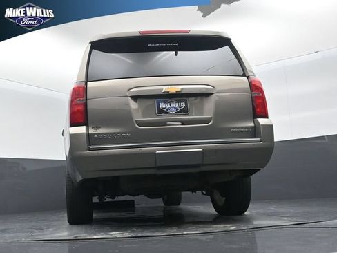 Used 2019 Chevrolet Suburban Premier RWD image 22