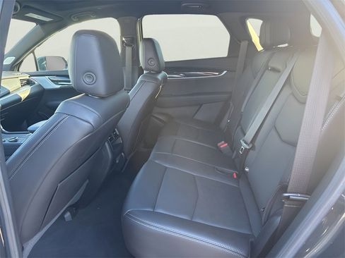 Used 2023 Cadillac XT5 Premium Luxury w/ Technology Package image 16