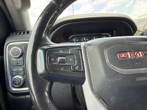 Used 2021 GMC Sierra 1500 SLT w/ SLT Premium Package AWD/4WD image 18