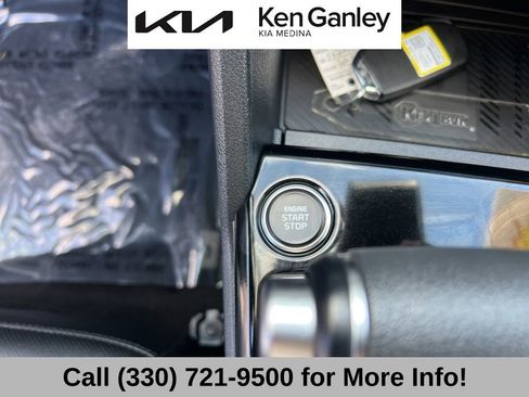 Certified 2025 Kia Sportage EX image 38