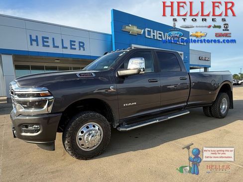 Used 2025 RAM 3500 Laramie w/ Towing Technology Group AWD/4WD image 1