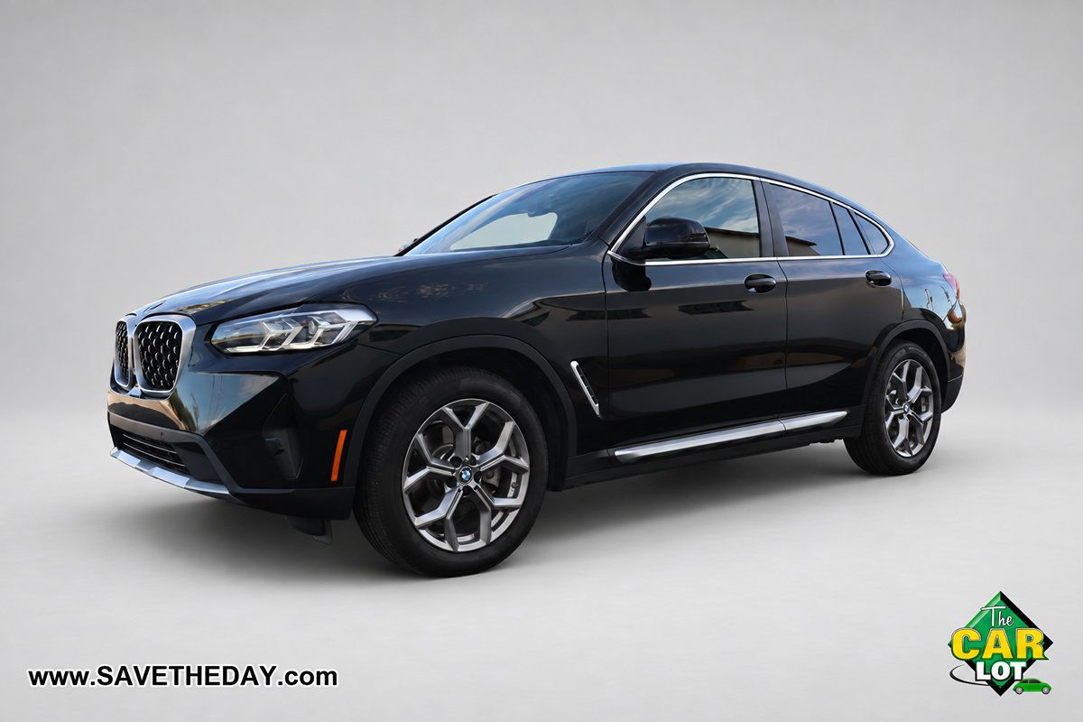 Used 2022 BMW X4 xDrive30i AWD/4WD image 4