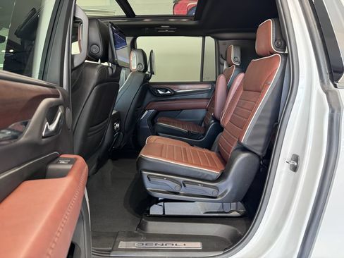 Certified 2023 GMC Yukon XL Denali Ultimate AWD/4WD image 15