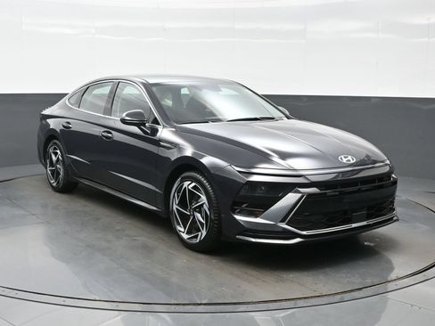 Certified 2026 Hyundai Sonata SEL FWD image 8