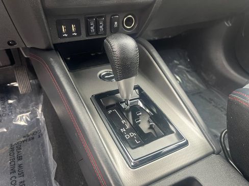 Used 2024 Mitsubishi Outlander Sport SE AWD/4WD image 34