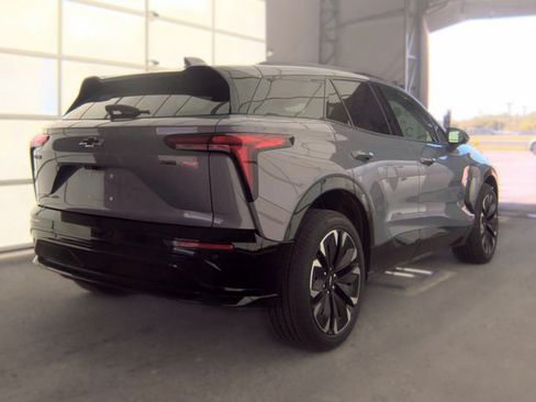 Used 2024 Chevrolet Blazer EV RS AWD/4WD image 3