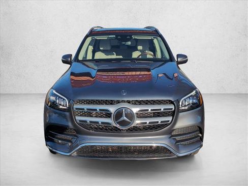 Used 2021 Mercedes-Benz GLS 580 4MATIC image 2