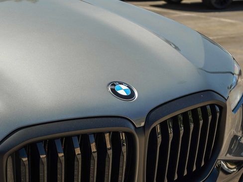 New 2026 BMW X5 sDrive40i w/ M Sport Package image 9