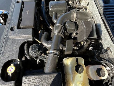 Used 2011 Ford Expedition XLT w/ 202A Rapid Spec Order Code image 28