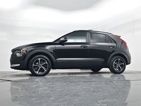 New 2026 Kia Niro LX image 37