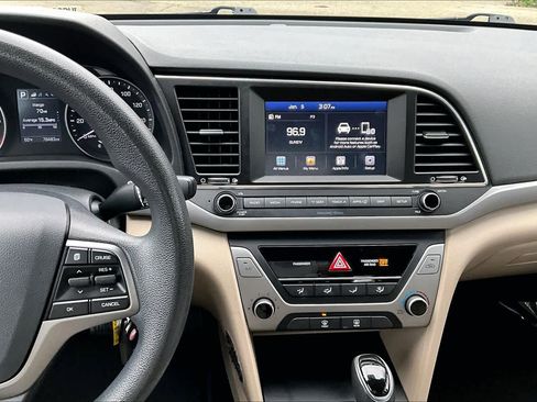 Used 2018 Hyundai Elantra SEL image 6