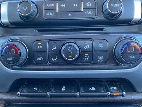 Used 2015 GMC Sierra 1500 SLT w/ SLT Preferred Package image 18