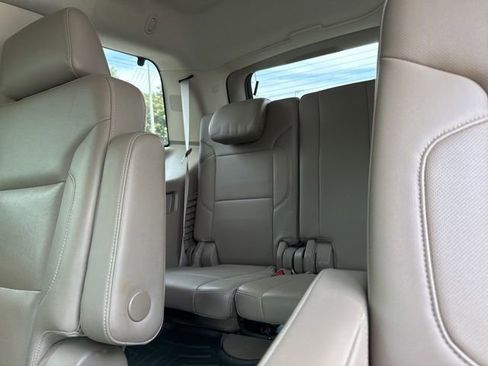 Used 2015 GMC Yukon SLT w/ Open Road Package AWD/4WD image 10