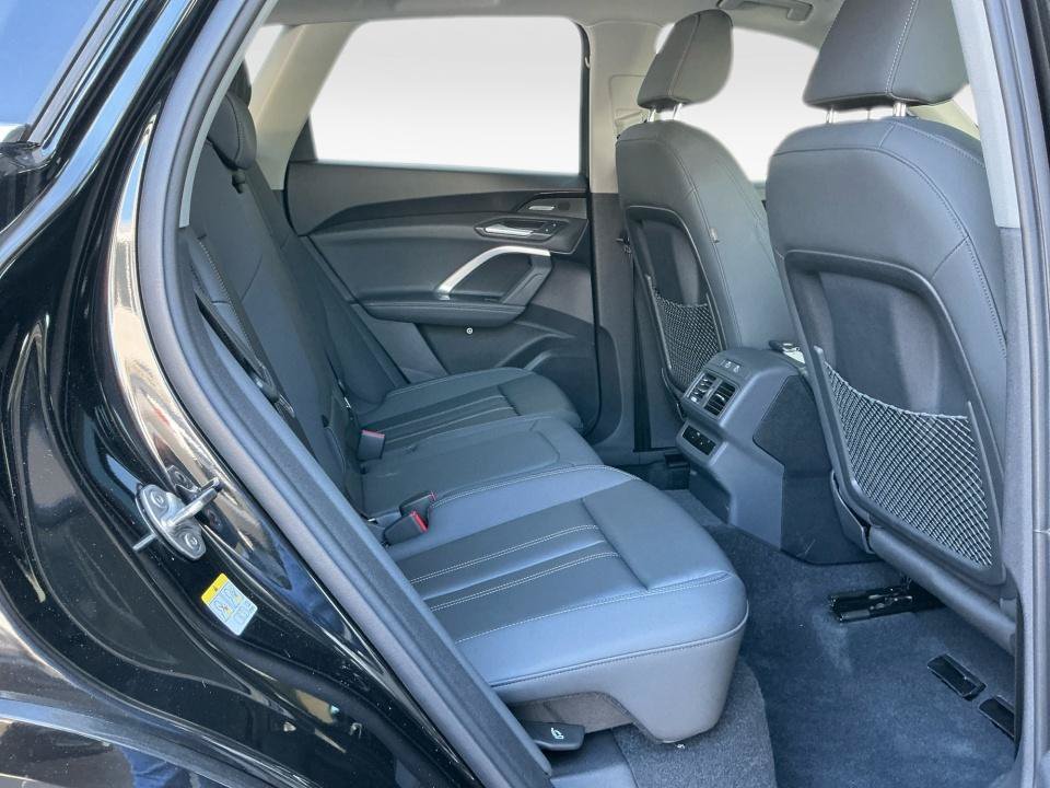 Used 2025 Audi Q5 Premium Plus w/ Premium Plus AWD/4WD image 12