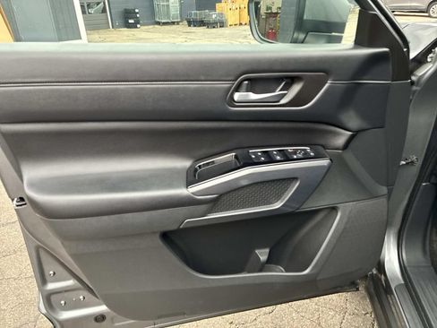 Certified 2024 Nissan Pathfinder SL w/ SL Premium Package AWD/4WD image 21