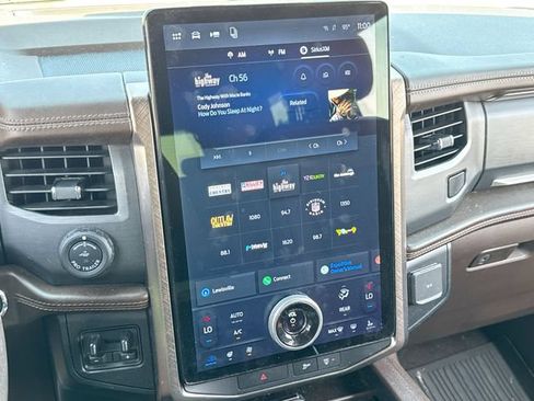 Used 2023 Ford Expedition Max King Ranch AWD/4WD image 16