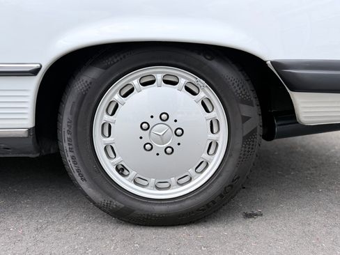 Used 1989 Mercedes-Benz 560 SL image 23