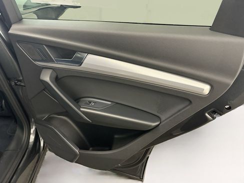 Used 2025 Audi Q5 2.0T Premium image 33