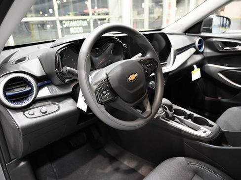 New 2026 Chevrolet Trax LS image 21