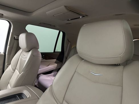Used 2016 Cadillac Escalade Premium RWD image 28