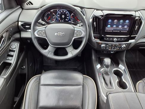 Used 2023 Chevrolet Traverse Premier w/ Redline Edition image 6