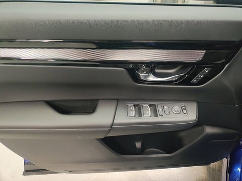 Used 2025 Honda CR-V EX-L image 26