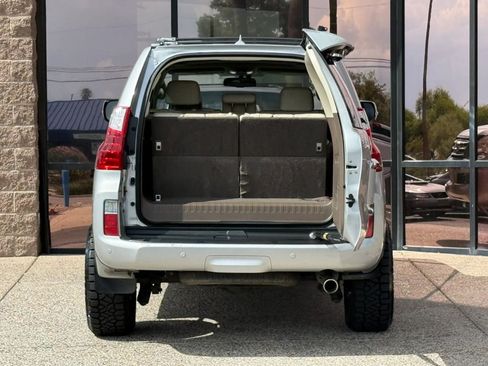 Used 2010 Lexus GX 460 Premium AWD/4WD image 34
