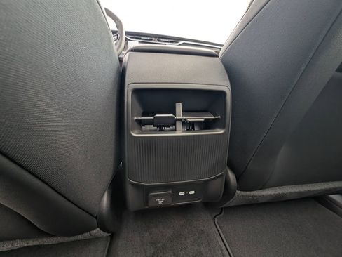 New 2026 Jeep Cherokee Overland image 38