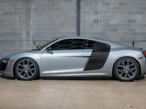 Used 2011 Audi R8 V10 image 6