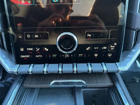 Used 2024 GMC Acadia Denali w/ Super Cruise Package image 28