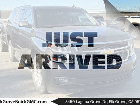 Used 2015 Chevrolet Suburban LT w/ Luxury Package RWD image 1