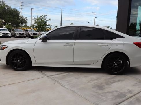Used 2023 Honda Civic Sport image 7