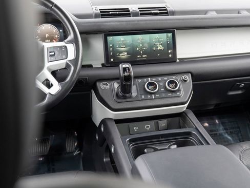 Certified 2024 Land Rover Defender 110 S image 21